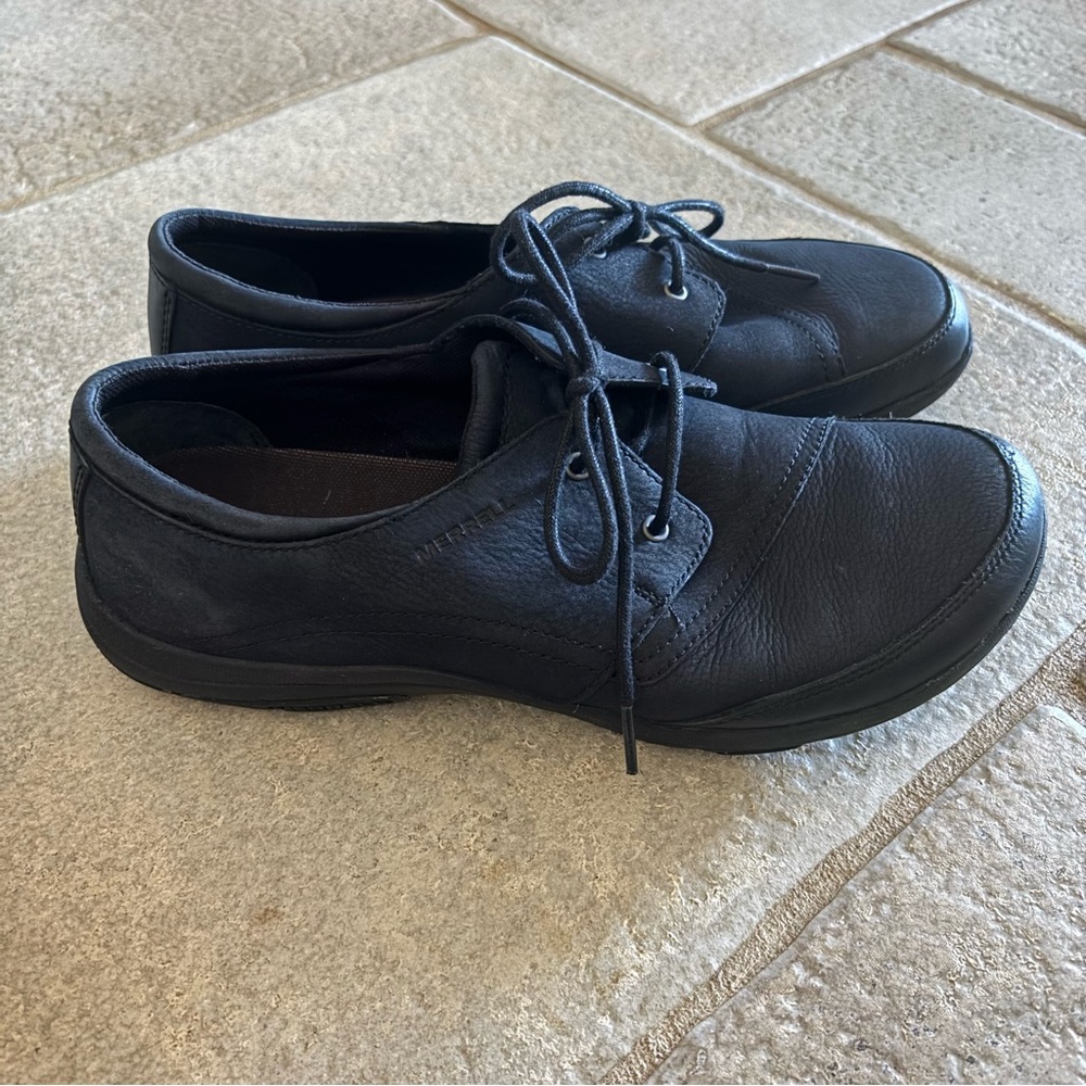Merrell Women’s Black Leather Lace Up Oxford Shoe Size 10